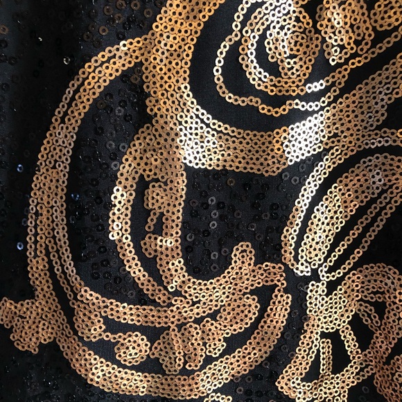 Black and gold sequence party dress new with tags - Picture 4 of 4